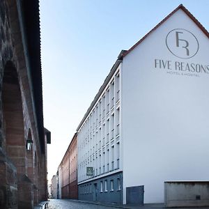 Five Reasons Hostel & Hotel